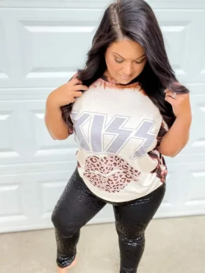 Kiss bleached leopard vintage graphic tee