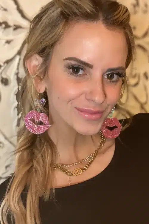 Smooches Valentine earrings