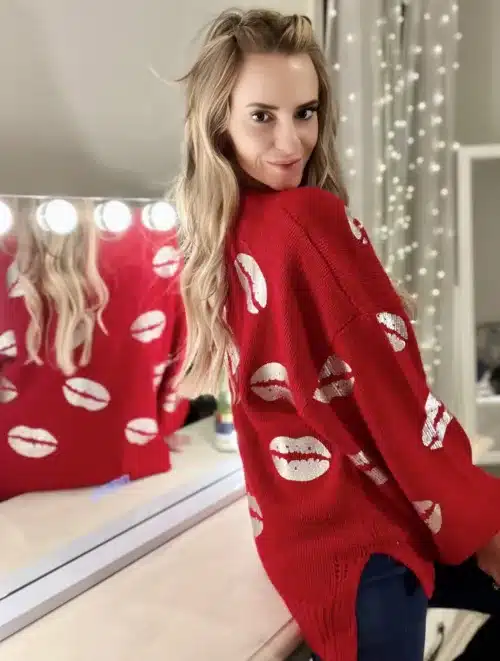 Luscious lips foil print sweater top